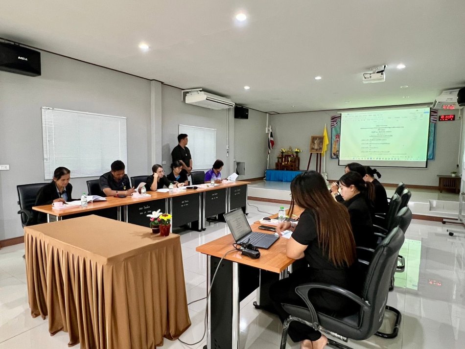  ประชุมคณะกรรมการกองทุนหลักประกันสุขภาพองค์การบริหารส่วนตำบลโนนห้อม และประชุมอนุกรรมการผู้สูงอายุที่มีภาวะพึ่งพิงและบุคคลที่มีภาวะพึ่งพิง (LTC) ประจำปีงบประมาณ 2569 ครั้ง 1/2569